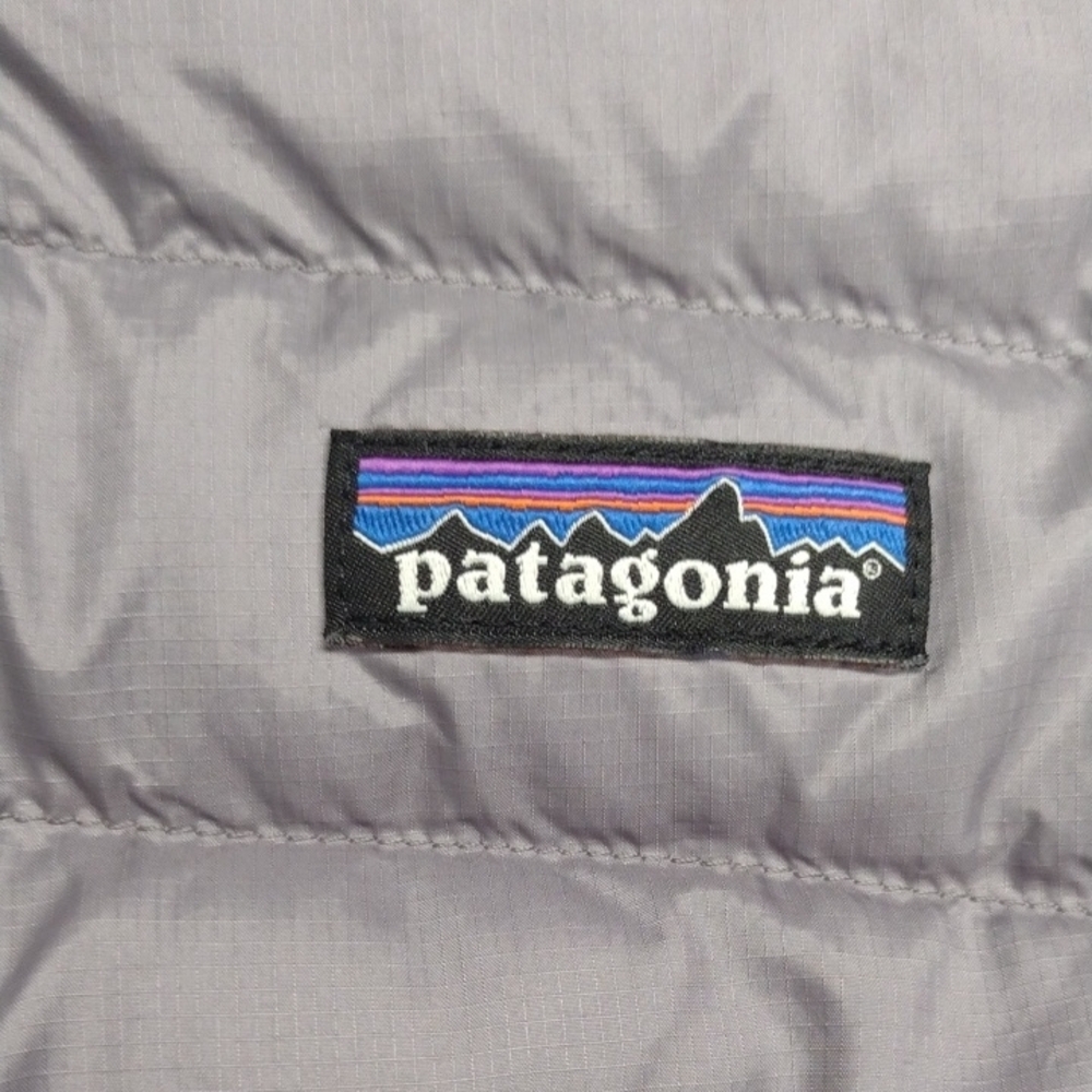 Patagonia Kids Girl Puffer Jacket - Light Gray with Purple Accents - Picture 2 of 15